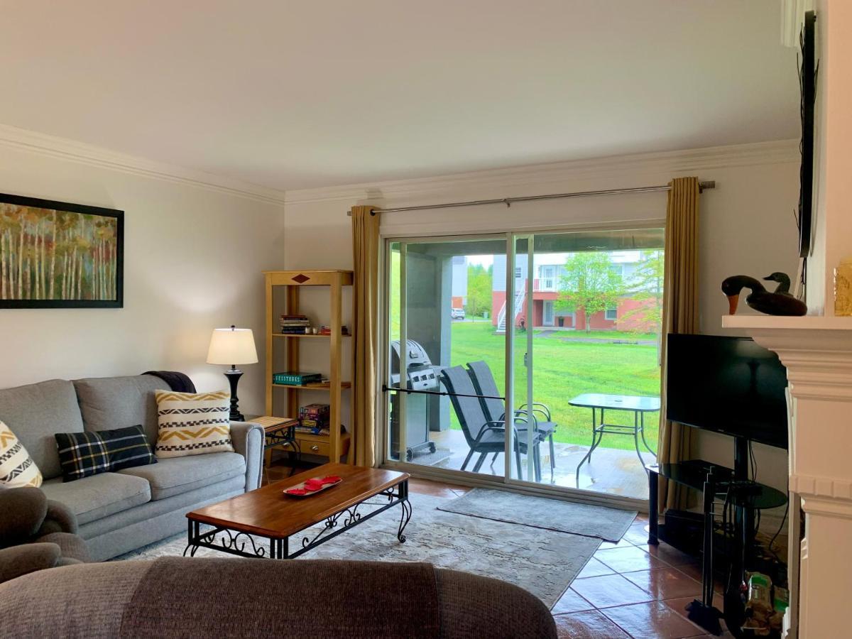 Superbe Condo Plage-Memphremagog Exteriör bild
